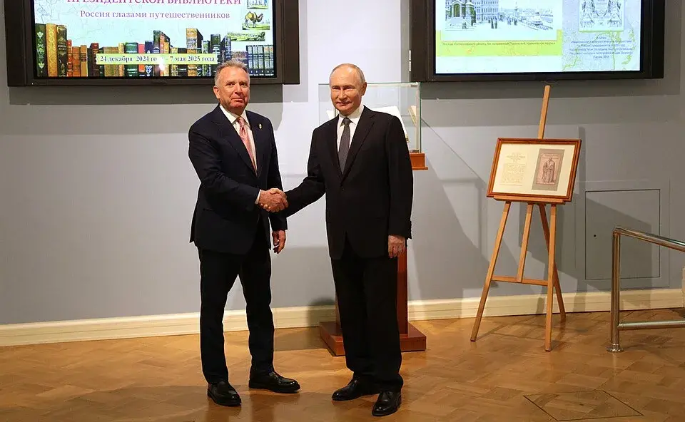 U.S. envoy Steve Witkoff with Russian President Vladimir Putin.