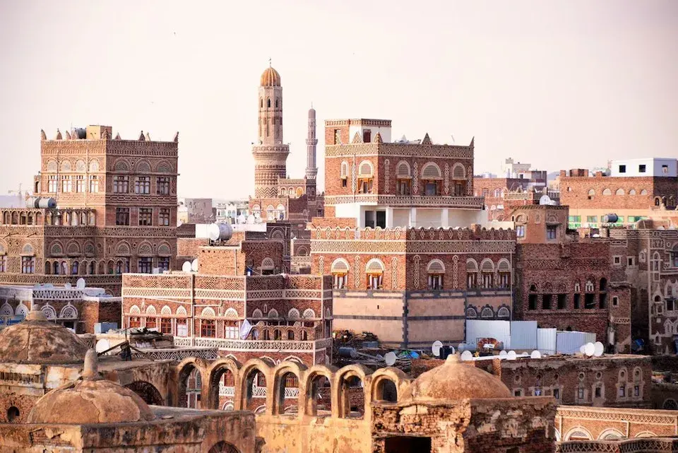Airstrikes hit Yemen as Houthis blame U.S. and U.K.