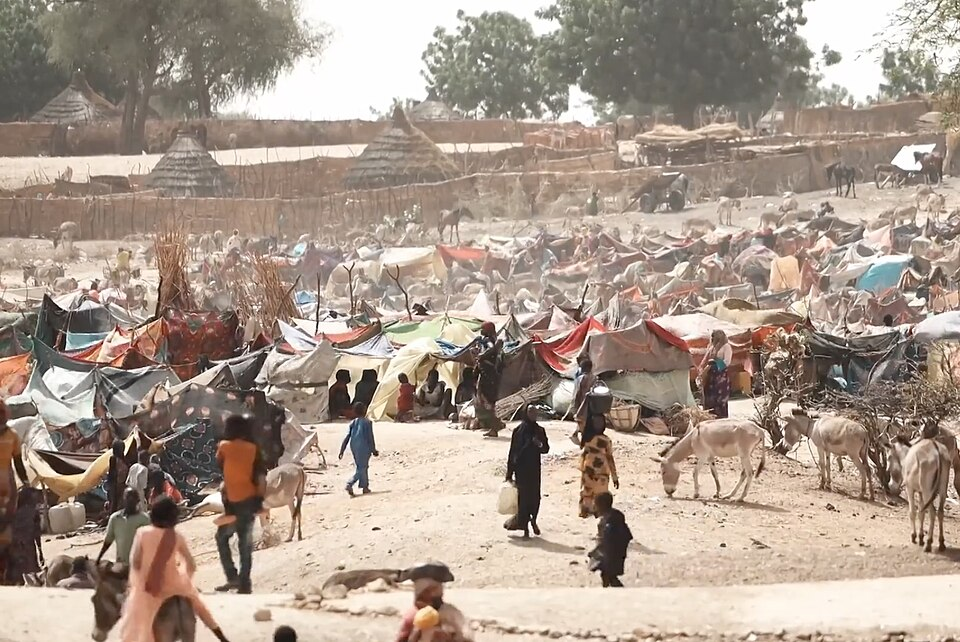 Displaced Sudanese in a refugee camp in Chad. Public domain